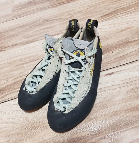 La Sportiva Mythos Climbing Shoes Made In Italy Women 7 Gray 38 - Picture 2 of 5